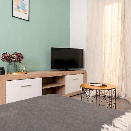 Niso Thessaloniki Hospitality Apartments Bagian luar foto