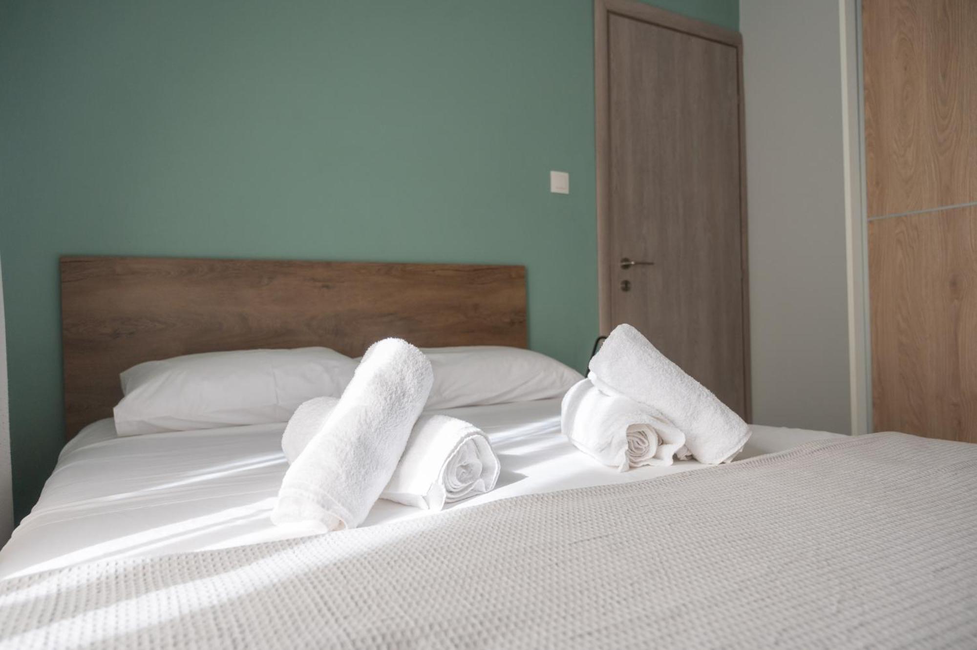 Niso Thessaloniki Hospitality Apartments Bagian luar foto